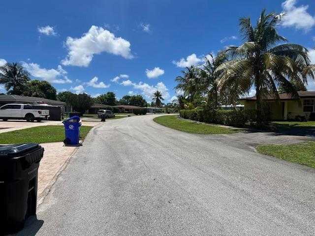 3 of 15 - 330 Long Island Avenue, Fort Lauderdale, FL
