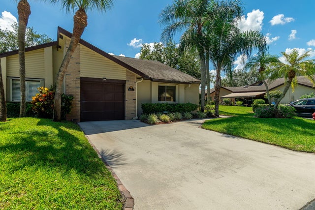 5 of 33 - 115 Ramblewood Circle, Royal Palm Beach, FL