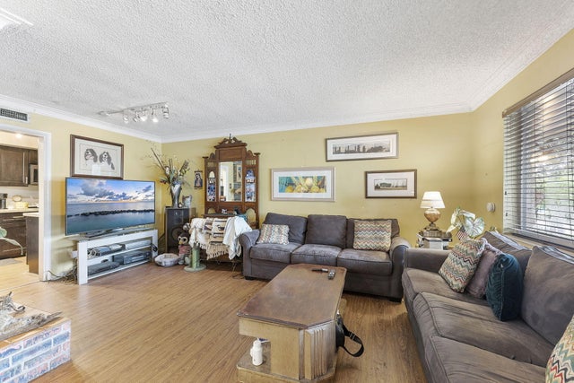 4 of 28 - 116 Se 28th Avenue, Boynton Beach, FL