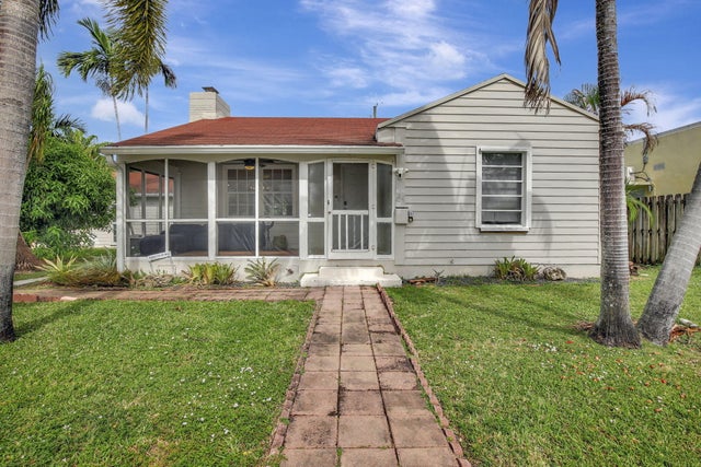 2 of 38 - 1635 Hayes Street, Hollywood, FL