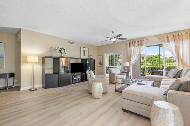 3 of 49 - 5070 Lake Catalina Drive #c, Boca Raton, FL