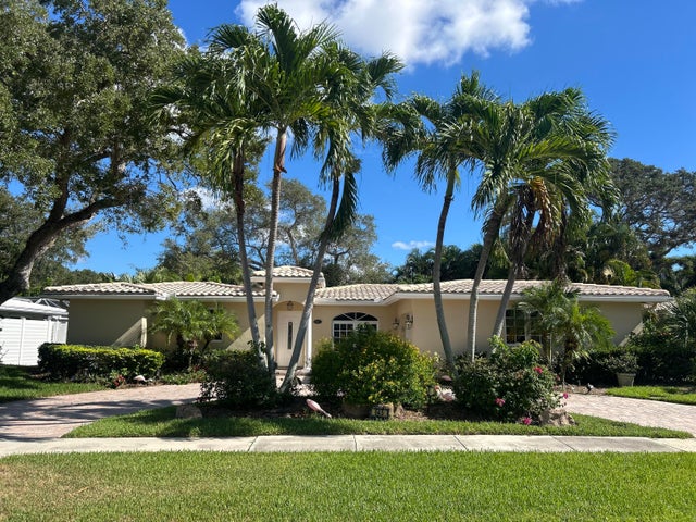 2 of 39 - 645 Sw 5th Street, Boca Raton, FL