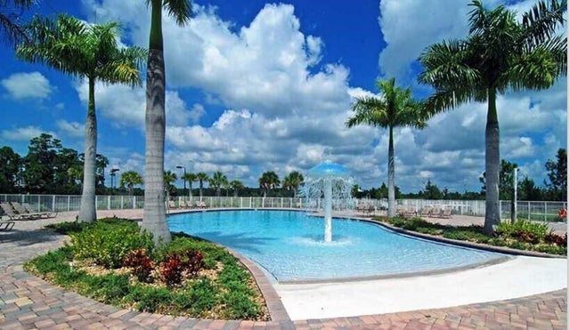 3 of 11 - 492 Seafoam Circle, Fort Pierce, FL