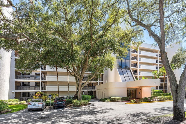 3 of 49 - 6420 Boca Del Mar Drive #207, Boca Raton, FL