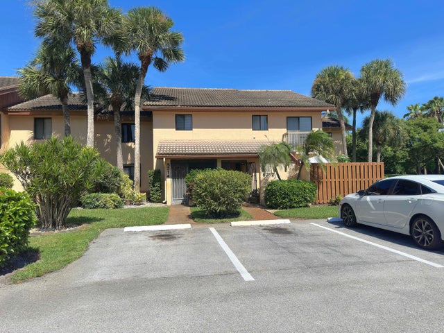 2 of 30 - 5314 Fountains Drive S, Lake Worth, FL
