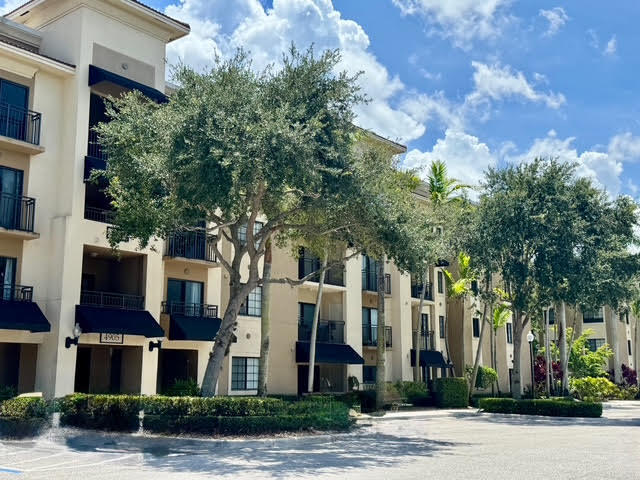 2 of 29 - 4905 Midtown 2405 Lane #2405, Palm Beach Gardens, FL