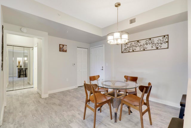 5 of 48 - 720 S Sapodilla Avenue #208, West Palm Beach, FL