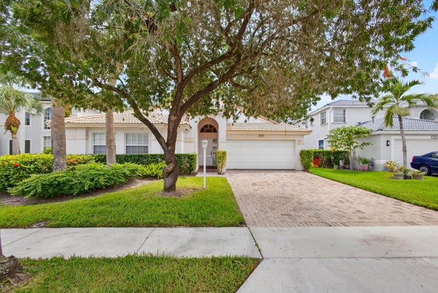 2 of 51 - 208 Jones Creek Drive, Jupiter, FL