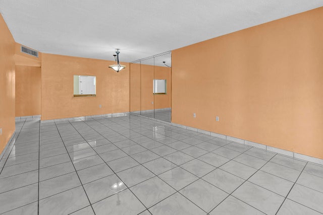 4 of 31 - 1301 Ne 191st Street #f307, Miami, FL