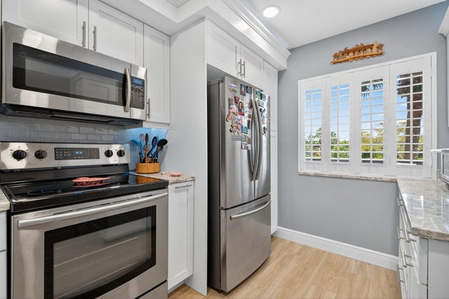 4 of 30 - 601 Seafarer Circle #201, Jupiter, FL