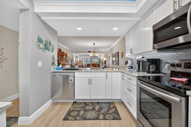 5 of 30 - 601 Seafarer Circle #201, Jupiter, FL