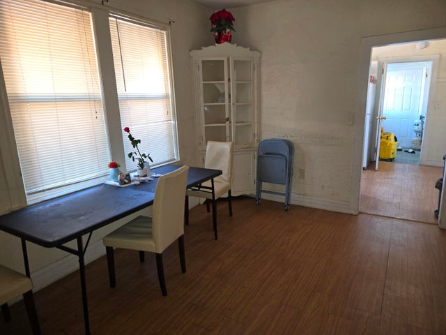 5 of 12 - 833 30th Court, West Palm Beach, FL
