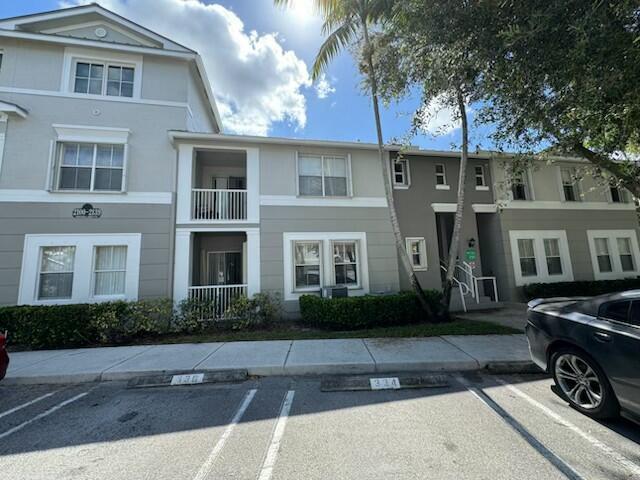 3 of 12 - 2105 Shoma Drive #124, Royal Palm Beach, FL