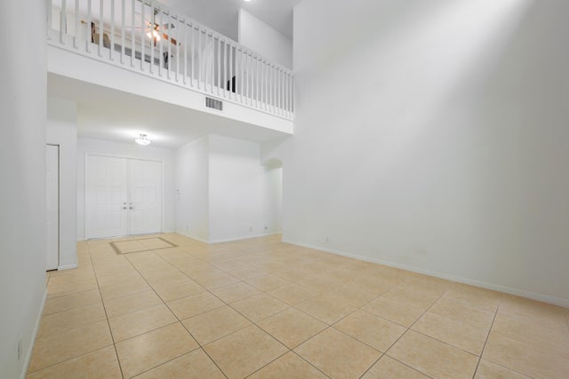 5 of 32 - 6283 Shadow Tree Lane, Lake Worth, FL