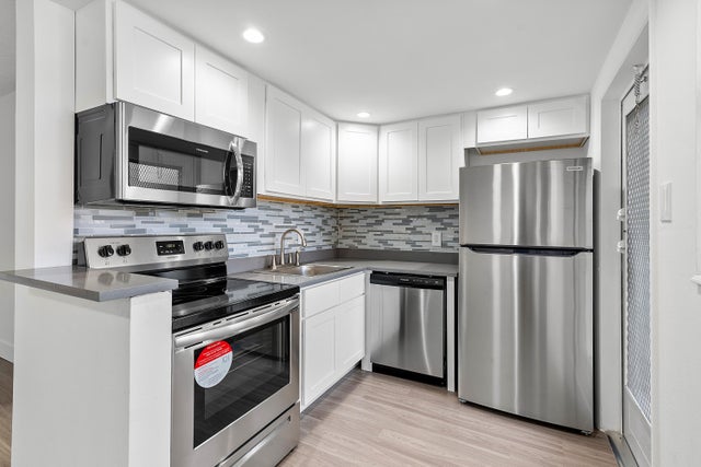 1 of 27 - 2191 Ne 1st Court #104, Boynton Beach, FL