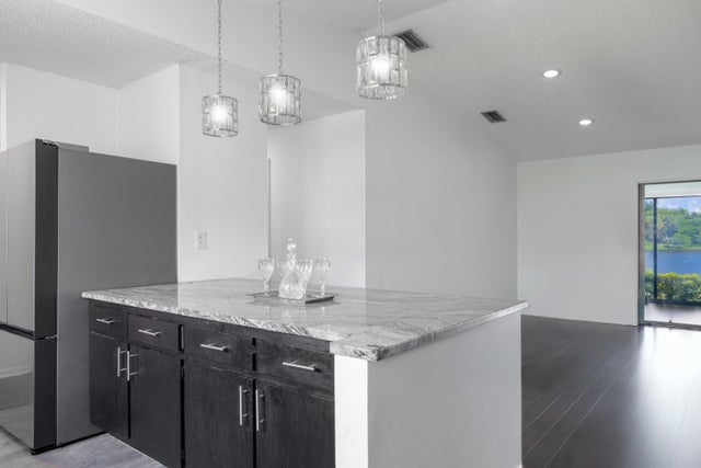 4 of 17 - 17 Mayfair Lane, Boynton Beach, FL