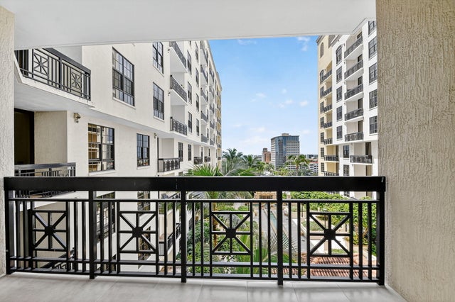 1 of 61 - 801 S Olive Avenue #1022, West Palm Beach, FL