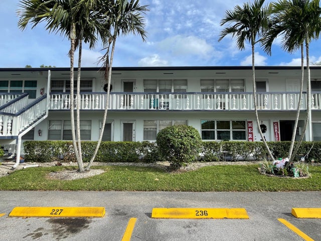 4 of 17 - 228 Northampton L #228, West Palm Beach, FL