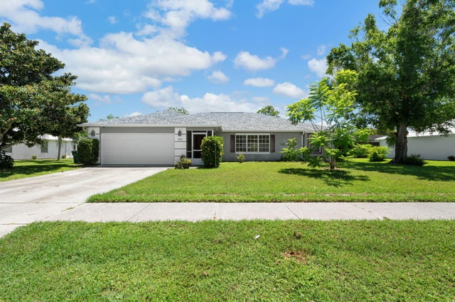 1 of 28 - 521 Ne Solida Circle, Port Saint Lucie, FL