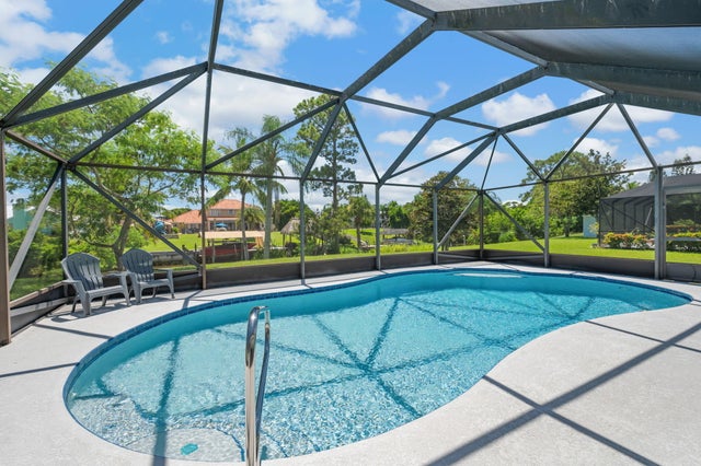 3 of 28 - 521 Ne Solida Circle, Port Saint Lucie, FL