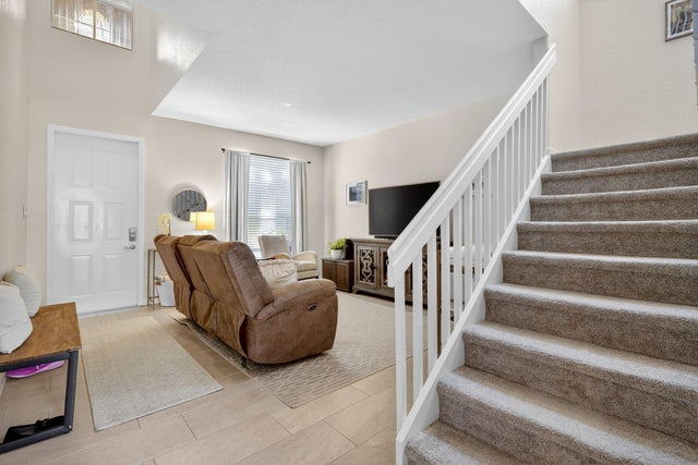 5 of 46 - 4451 Lake Lucerne Circle, West Palm Beach, FL