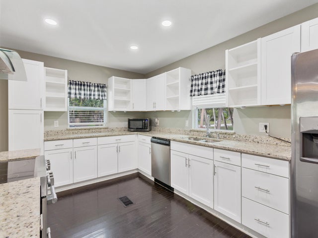 4 of 23 - 712 S 9th Street, Fort Pierce, FL