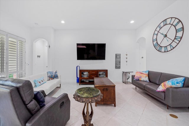 3 of 30 - 8330 Summer Lake Drive, Vero Beach, FL
