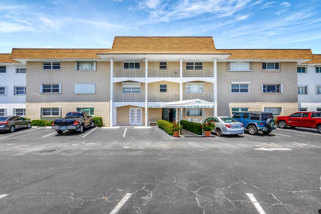 5 of 25 - 111 Shore Court #306, North Palm Beach, FL