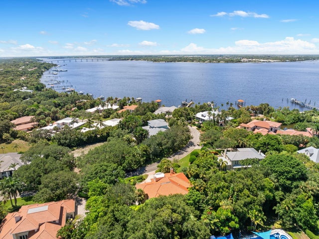 5 of 30 - 6 Castle Hill Way, Sewalls Point, FL