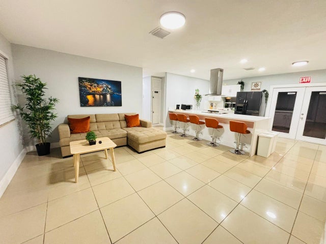 2 of 34 - 2010 Ne 1st Avenue, Pompano Beach, FL