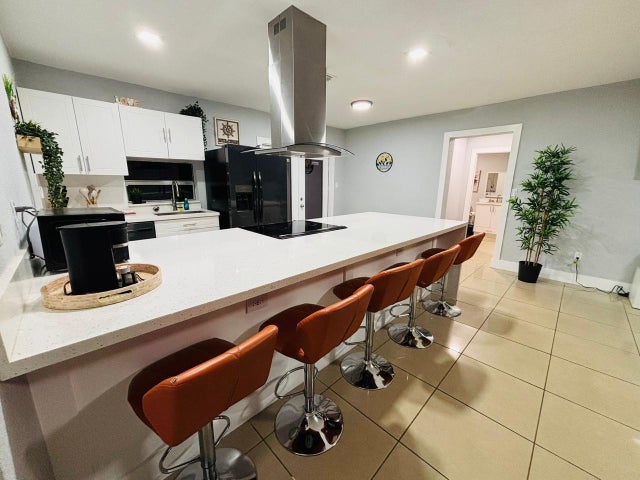 3 of 34 - 2010 Ne 1st Avenue, Pompano Beach, FL