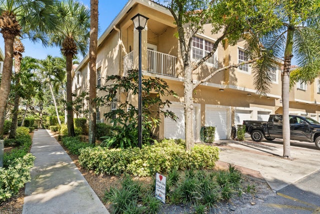 2 of 25 - 115 Lighthouse Circle #c, Tequesta, FL