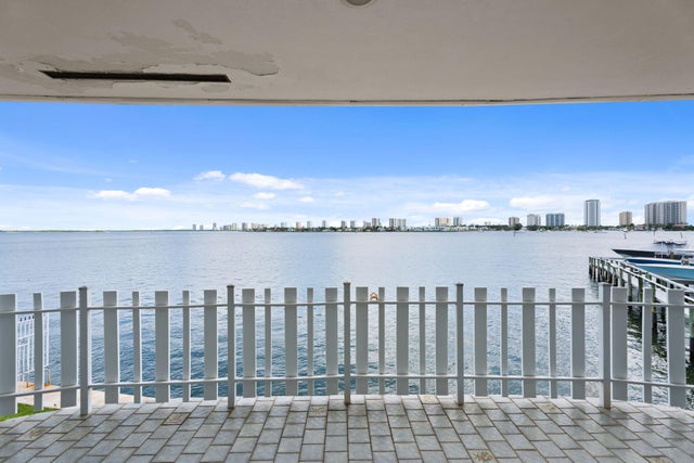 1 of 47 - 371 Wilma Circle #5, Riviera Beach, FL