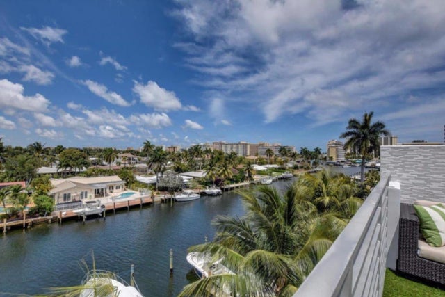 4 of 19 - 2743 Ne 1 Street, Pompano Beach, FL