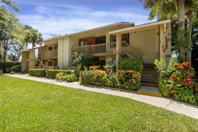 1 of 32 - 12950 Dartford Trail #15, Wellington, FL