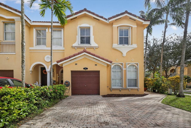 2 of 48 - 913 Sw 151 Place, Miami, FL