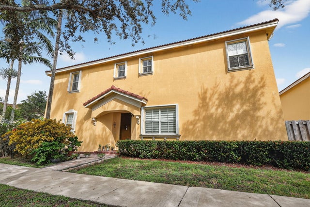 5 of 48 - 913 Sw 151 Place, Miami, FL