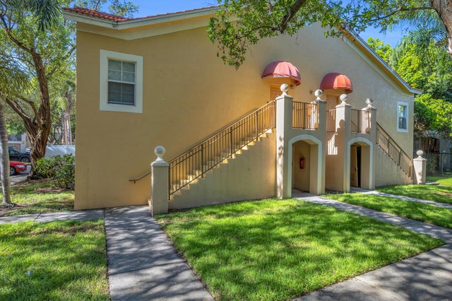 4 of 29 - 4241 San Marino Boulevard #207, West Palm Beach, FL