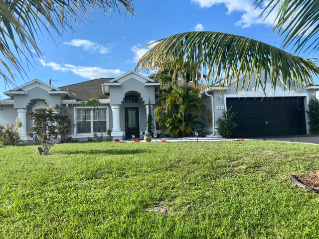 981 Sw Mccomkle Avenue, Port Saint Lucie