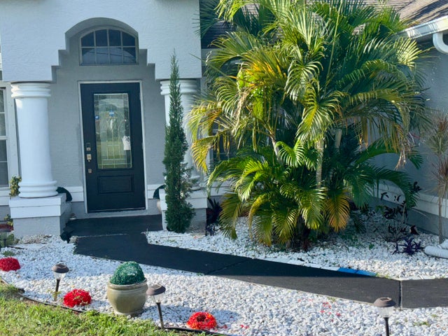4 of 73 - 981 Sw Mccomkle Avenue, Port Saint Lucie, FL