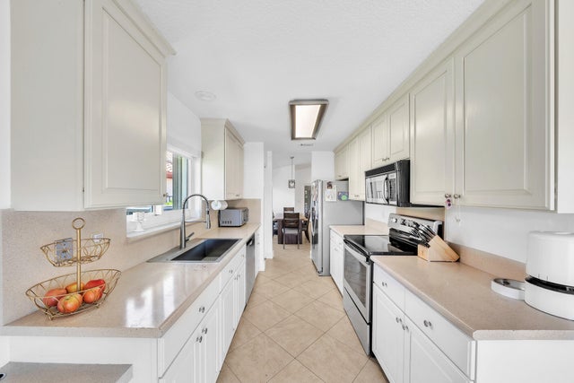 4 of 88 - 10255 Sunset Bend Drive, Boca Raton, FL