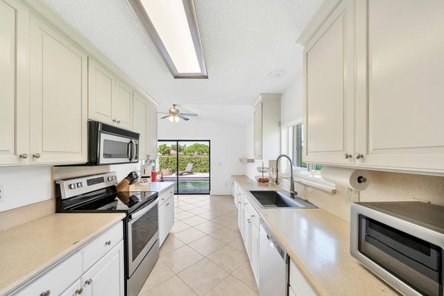 5 of 88 - 10255 Sunset Bend Drive, Boca Raton, FL