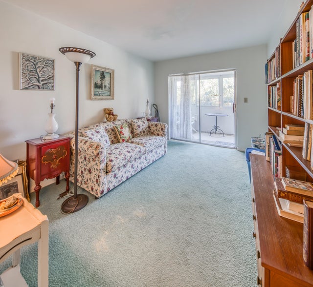 4 of 23 - 1950 Lake Osborne Drive #12, Lake Worth Beach, FL