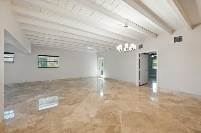 4 of 27 - 632 N Lakeside Drive, Lake Worth Beach, FL