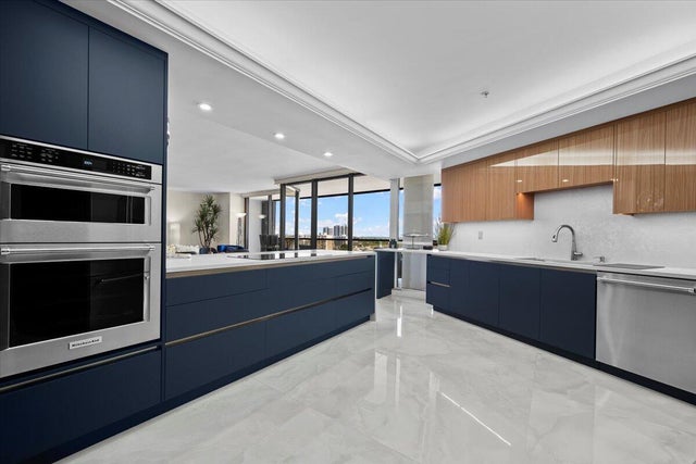 1 of 46 - 100 Lakeshore Drive #1154, North Palm Beach, FL