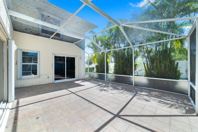3 of 28 - 1536 N Lawnwood Circle #3, Fort Pierce, FL