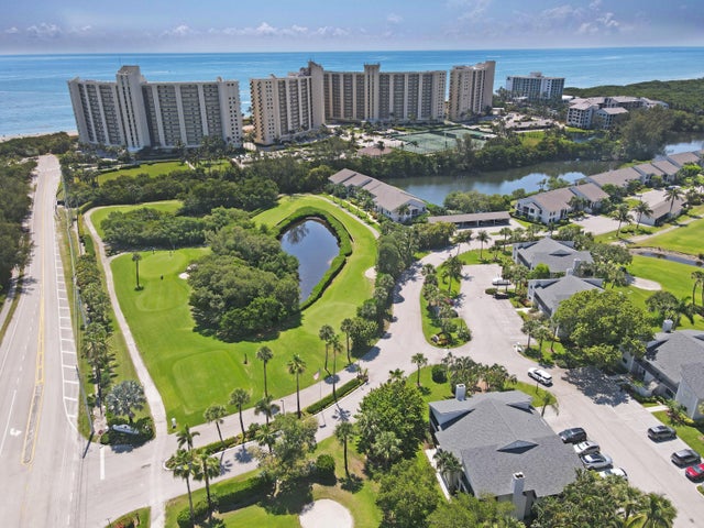 3 of 35 - 102 Clubhouse Circle, Jupiter, FL