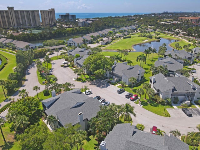 5 of 35 - 102 Clubhouse Circle, Jupiter, FL