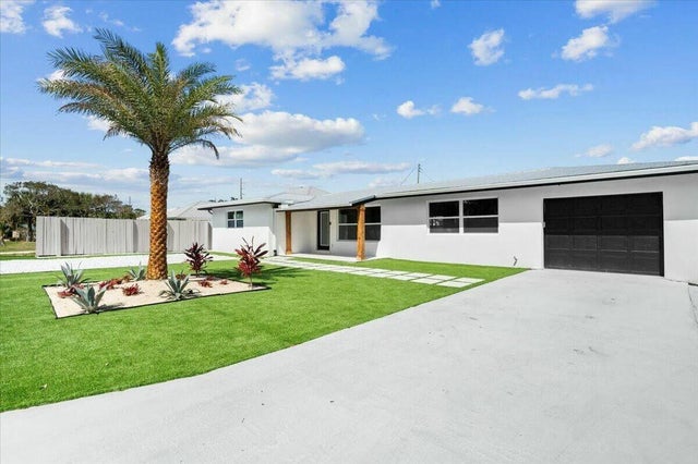 2 of 39 - 12994 Se Papaya Street, Hobe Sound, FL