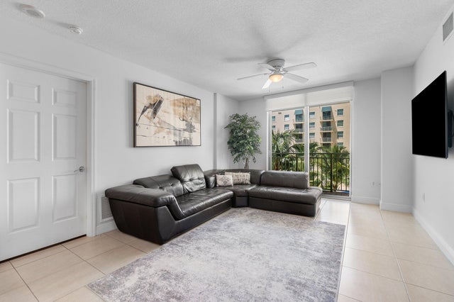 3 of 30 - 610 Clematis Street #523, West Palm Beach, FL